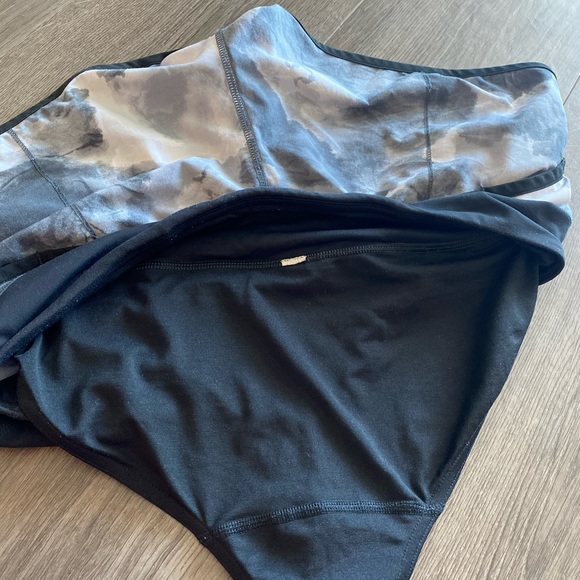 Lululemon Run: Speed Shorts - Picture 7 of 7